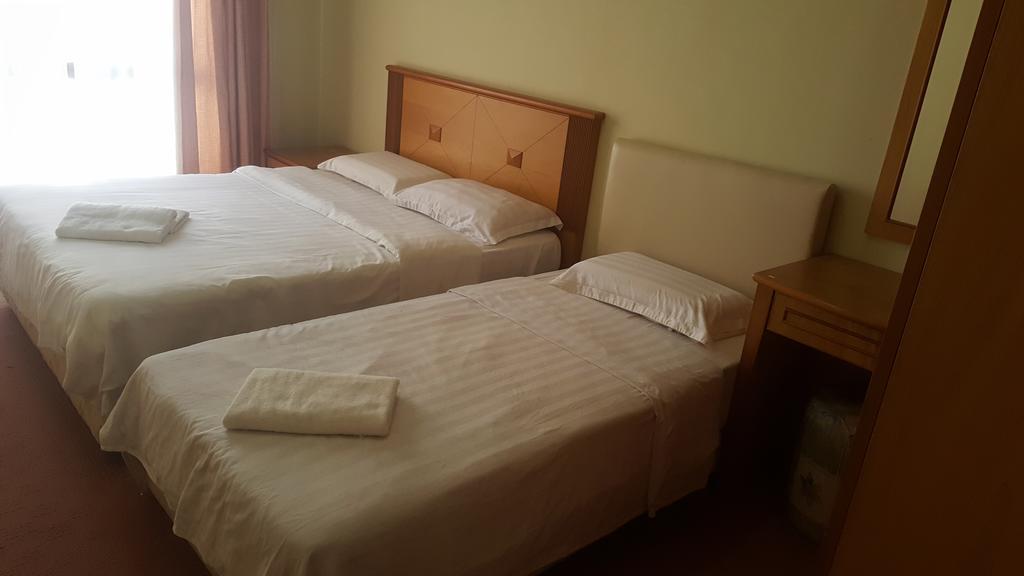 Homestay Marina Court Resort Kota Kinabalu Extérieur photo